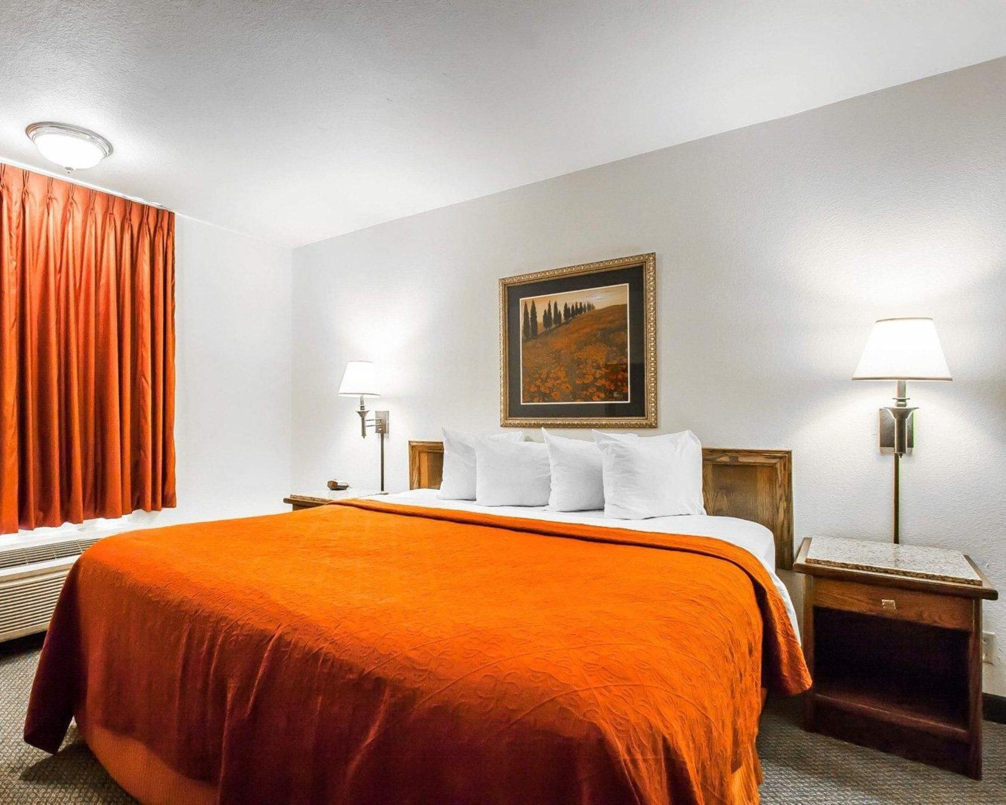 Quality Inn & Suites North Springfield Exteriér fotografie