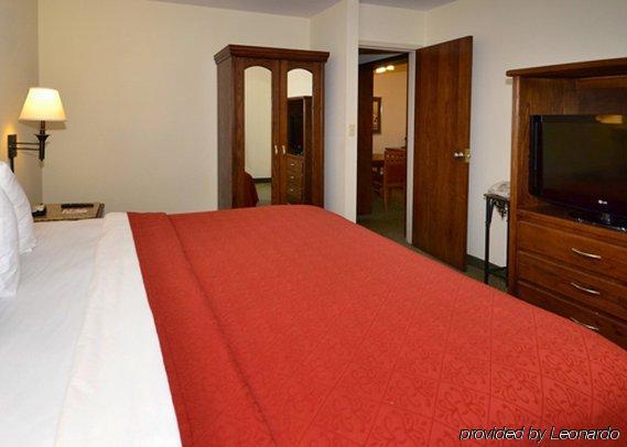 Quality Inn & Suites North Springfield Pokoj fotografie