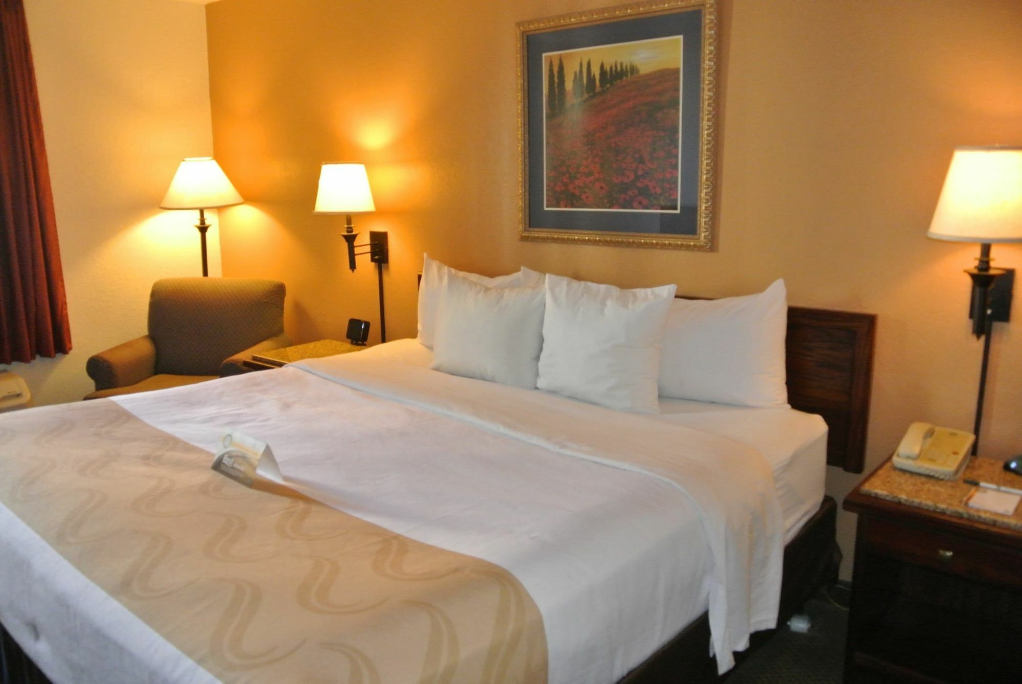 Quality Inn & Suites North Springfield Exteriér fotografie