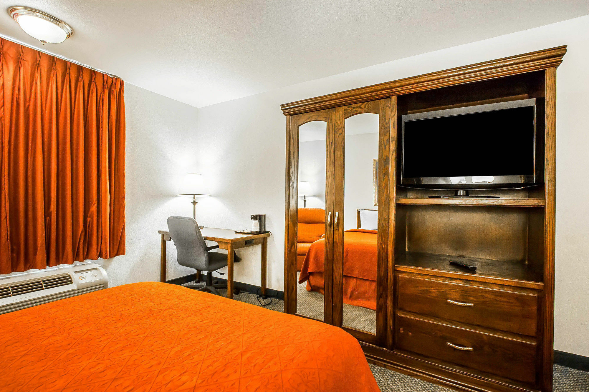 Quality Inn & Suites North Springfield Exteriér fotografie