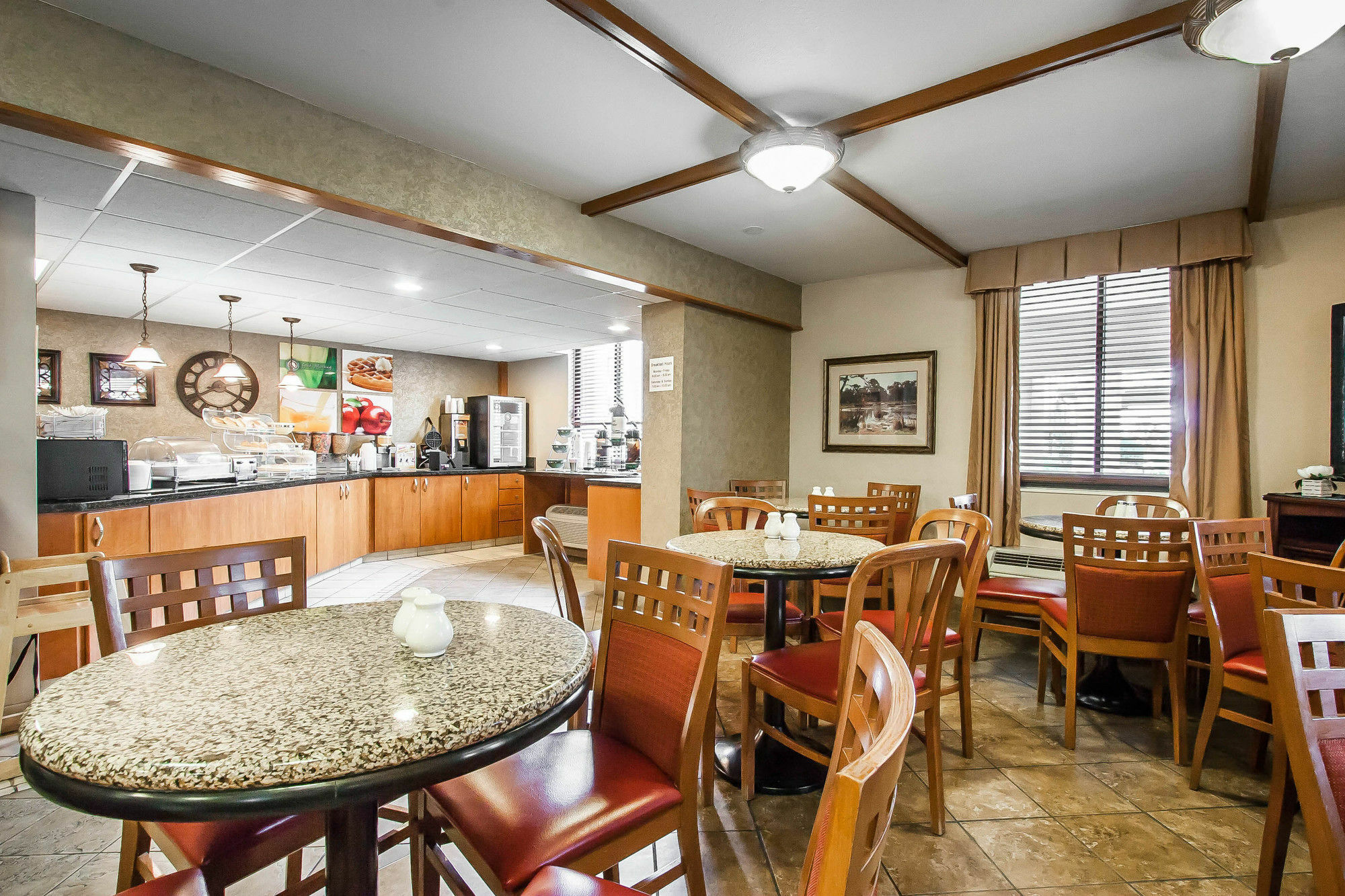 Quality Inn & Suites North Springfield Exteriér fotografie