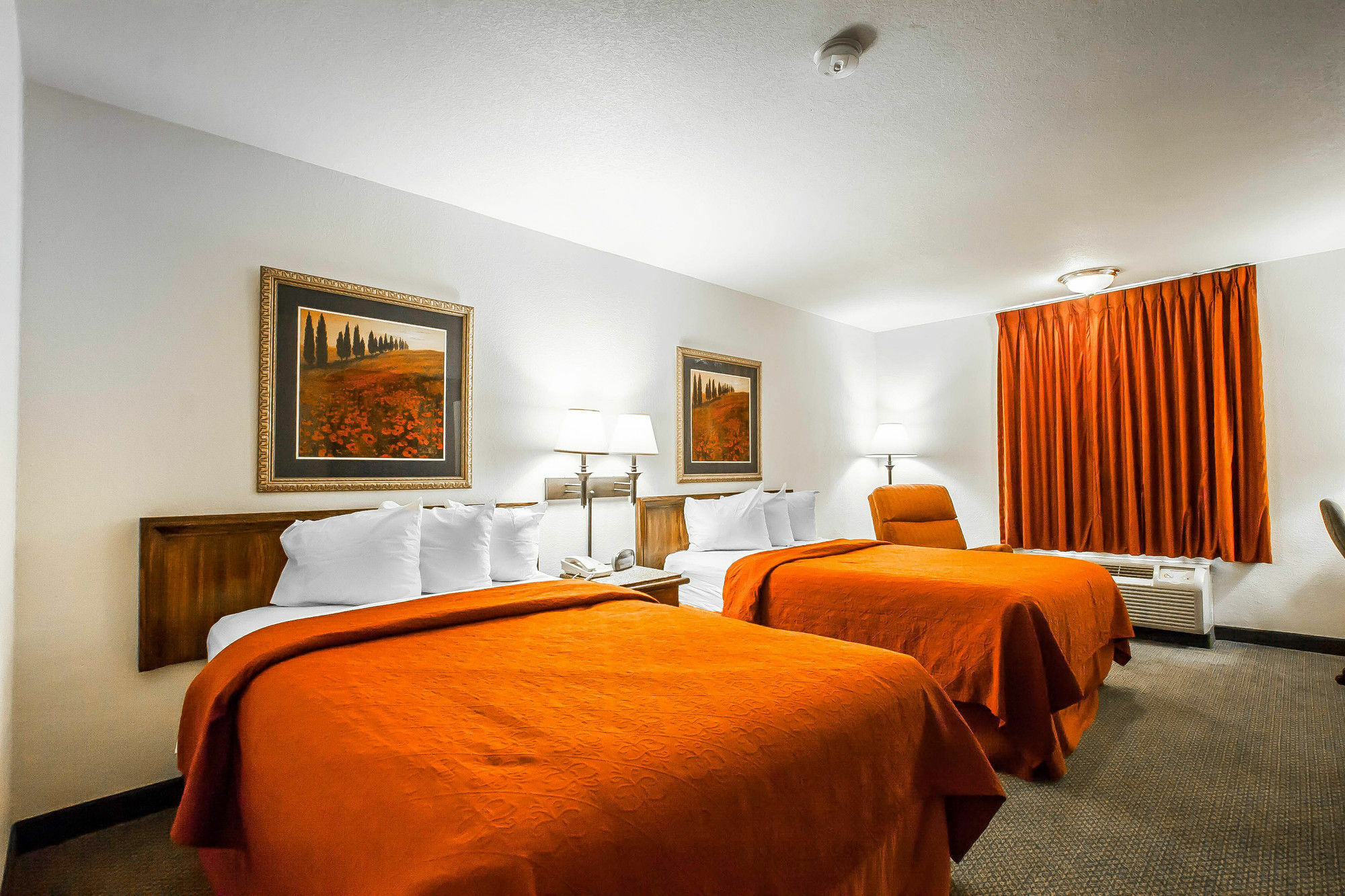 Quality Inn & Suites North Springfield Exteriér fotografie