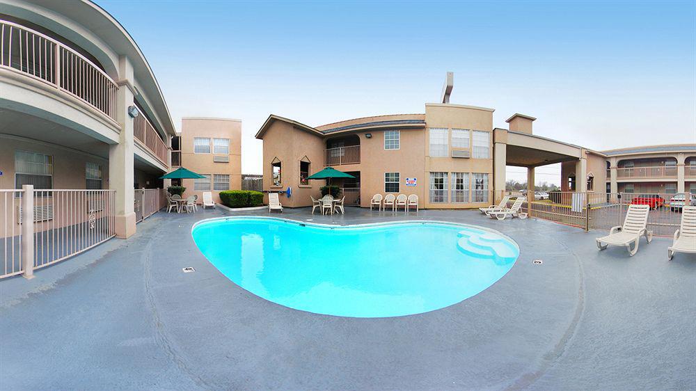 Quality Inn & Suites North Springfield Exteriér fotografie